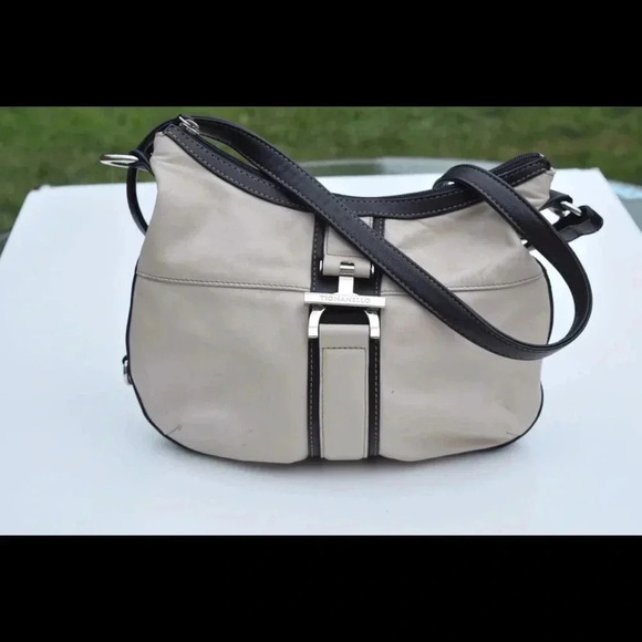 Tignanello leather cross body bag - Picture 7 of 8